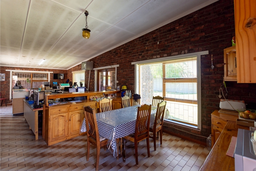 4 Bedroom Property for Sale in Middedorp Western Cape